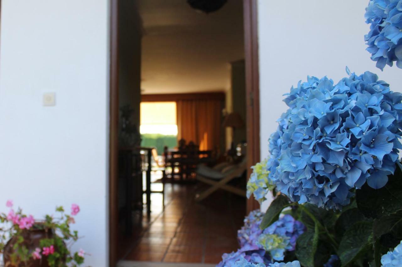 River-Side Villa วีลาโนวา เด เซอร์เวย์รา ภายนอก รูปภาพ